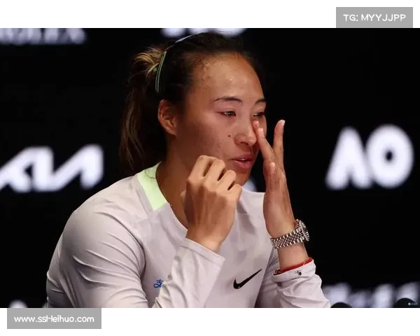 郑钦文透露澳网前连球都发不了，曾因退赛崩溃落泪躲在卫生间里哭